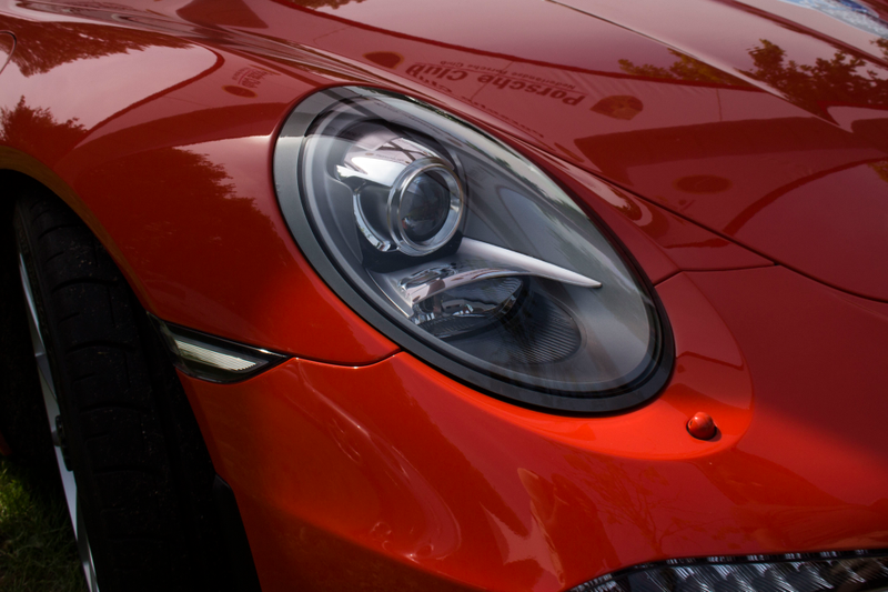 Because of the 911 GT3 RS colour, I didn’t notice this was a 911R, until seeing that the badge was a sticker and that it didn’t have a wing.